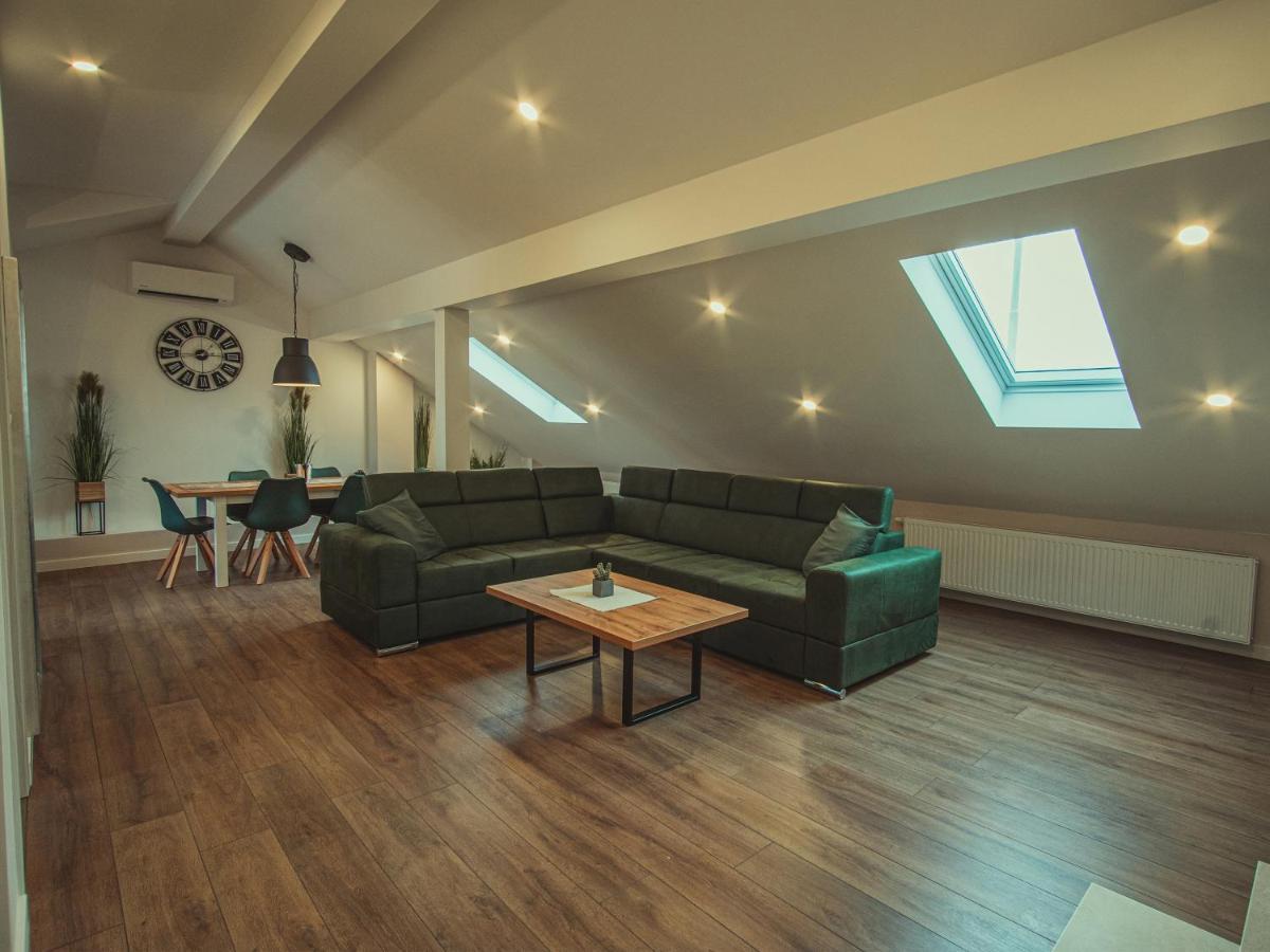Apartmani Infinity Осиек Екстериор снимка