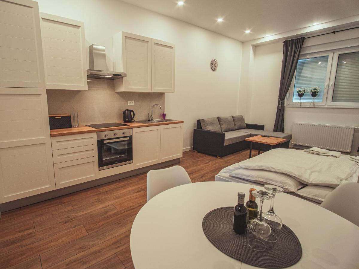 Apartmani Infinity Осиек Екстериор снимка