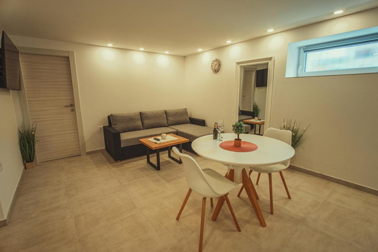 Apartmani Infinity Осиек Екстериор снимка