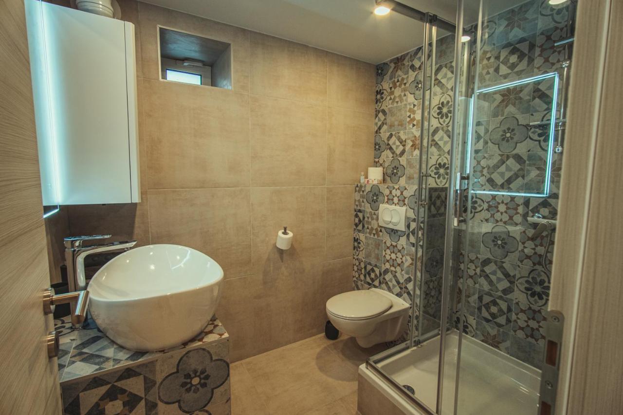 Apartmani Infinity Осиек Екстериор снимка